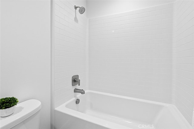 181 Moonflower Rd, Rancho Mission Viejo, CA 92694 - bathroom with toilet and tub / shower combination