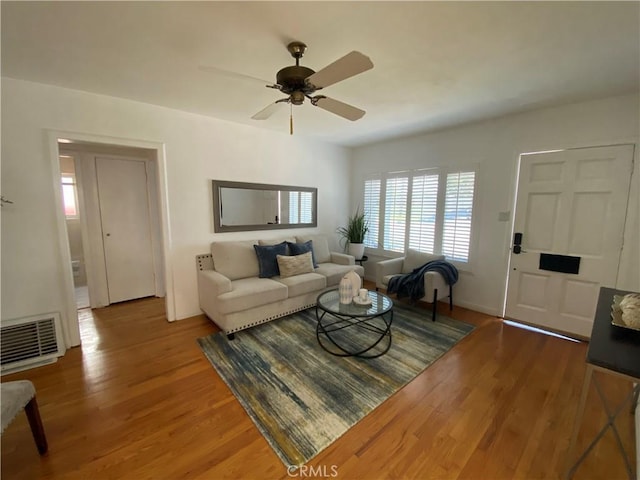 619 Center St, El Segundo, CA 90245 - living area featuring wood finished floors and ceiling fan