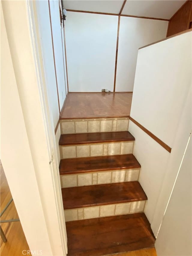 619 Center St, El Segundo, CA 90245 - staircase featuring wood finished floors