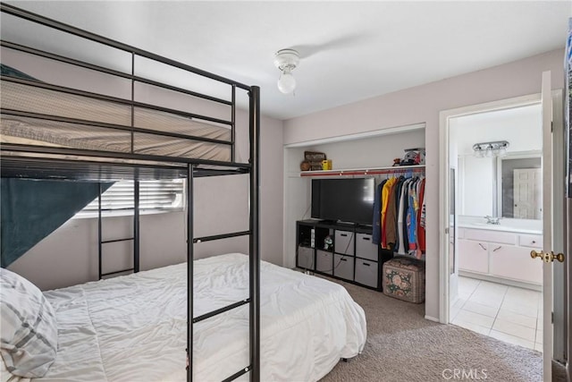 1337 Lloyd Pl, Lompoc, CA 93436 - carpeted bedroom with a closet and connected bathroom