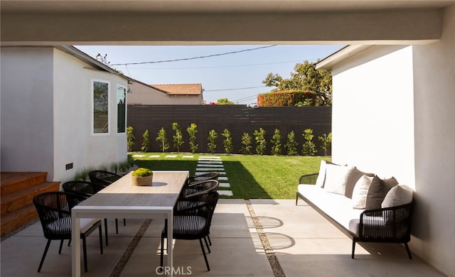 3554 S Sycamore Ave, Los Angeles, CA 90016 - view of patio featuring outdoor dining area