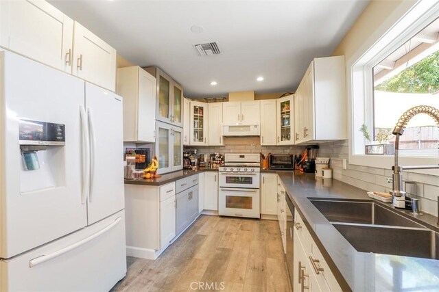 22960 Crespi St, Woodland Hills, CA 91364 - photo 19