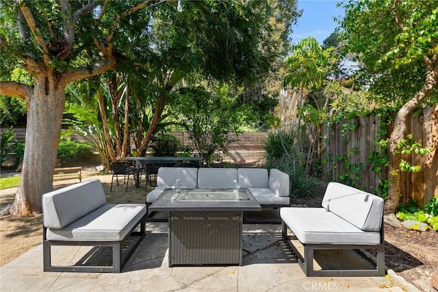 4501 Don Miguel Dr, Los Angeles, CA 90008 - fenced backyard with an outdoor hangout area and a patio area