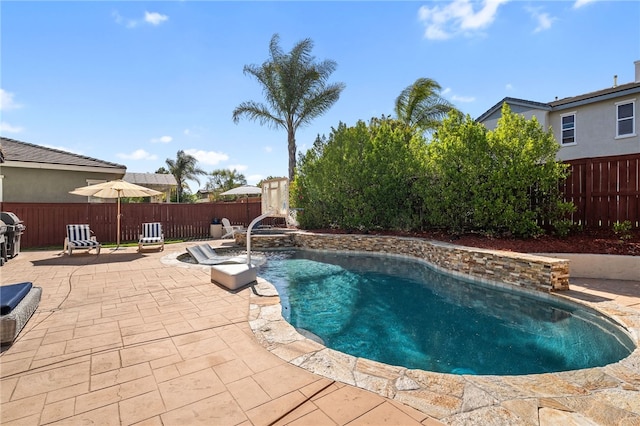 34032 Temecula Creek Rd, Temecula, CA 92592 - view of pool with a patio area, a fenced backyard, and a pool with connected hot tub