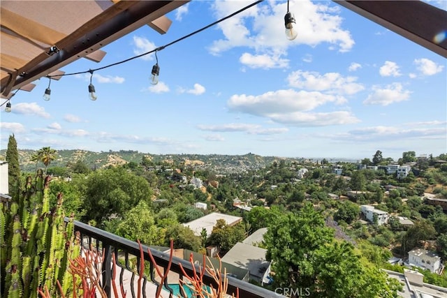 633 Sunnyhill Dr, Los Angeles, CA 90065 - view of balcony