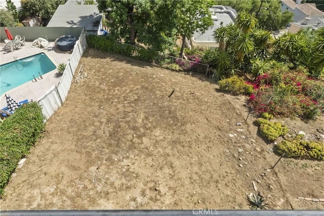 633 Sunnyhill Dr, Los Angeles, CA 90065 - aerial view of a pool area