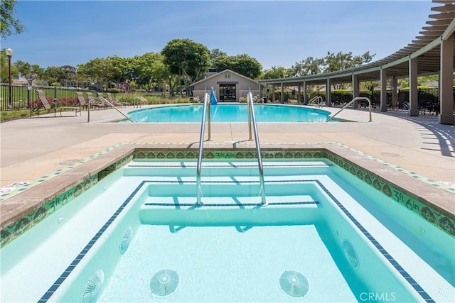 15530 New Park Ter, San Diego, CA 92127 - community pool featuring a hot tub and a patio area