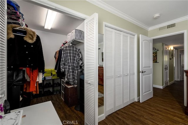 26190 Ridgemoor Rd, Menifee, CA 92586 - spacious closet featuring wood finished floors