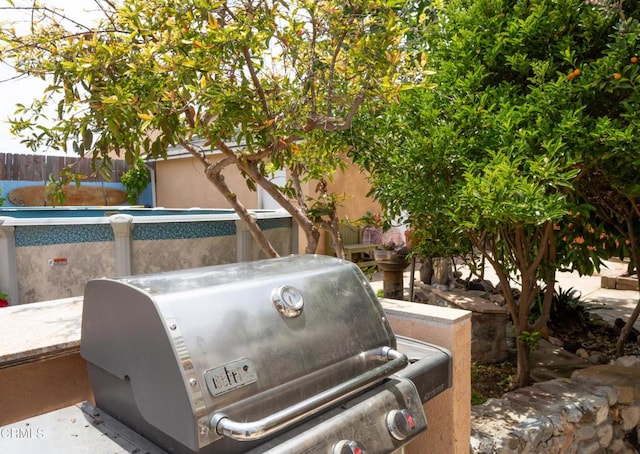 1207 S L St, Oxnard, CA 93033 - exterior view of a pool