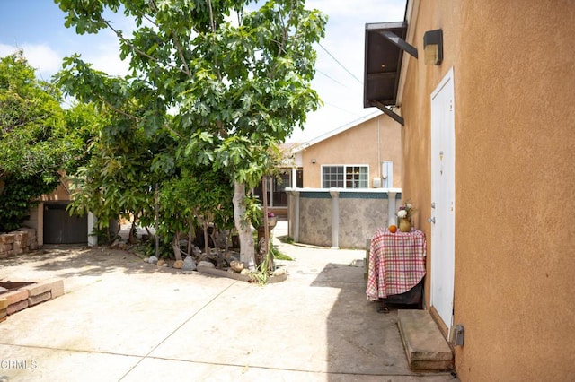 1207 S L St, Oxnard, CA 93033 - view of patio / terrace