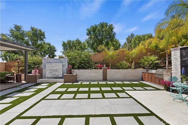 8851 Soothing Ct, Corona, CA 92883 - fenced backyard with a patio area