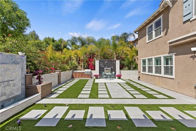8851 Soothing Ct, Corona, CA 92883 - view of yard featuring a patio area