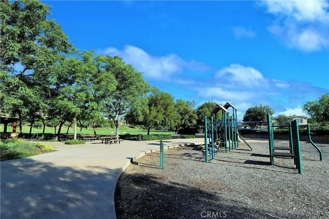 8851 Soothing Ct, Corona, CA 92883 - view of community jungle gym