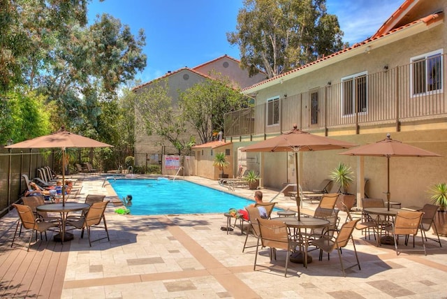 7753 Caminito Encanto Unit 102, Carlsbad, CA 92009 - community pool with a patio