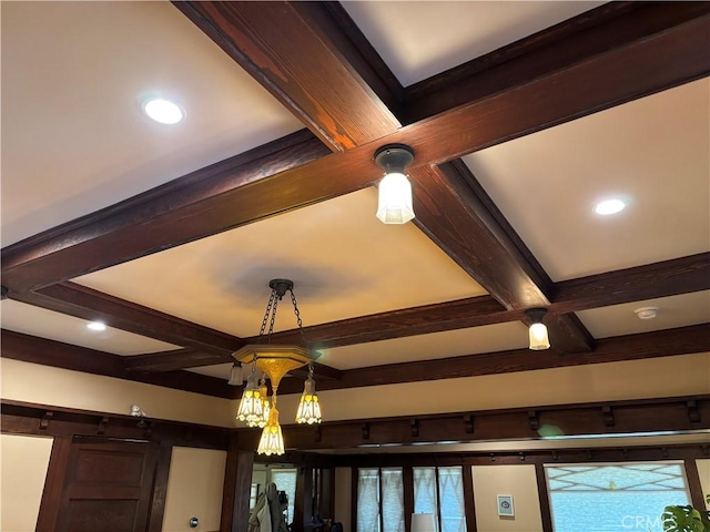 163 S Kingsley, Los Angeles, CA 90004 - detailed view of beam ceiling, a smoke detector, and coffered ceiling