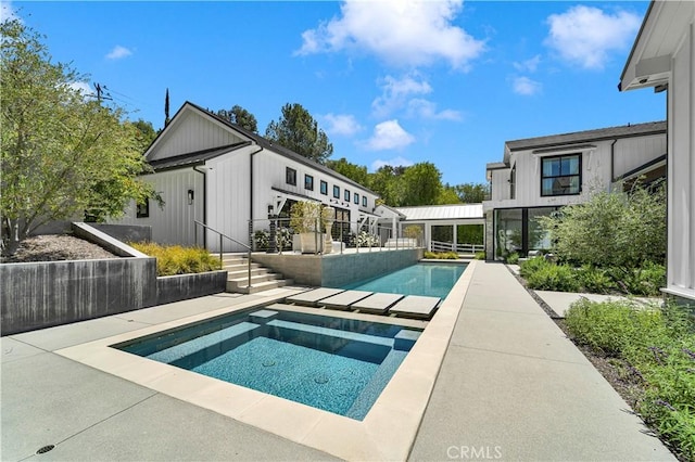 25057 Lewis And Clark Rd, Hidden Hills, CA 91302 - swimming pool with an in-ground hot tub