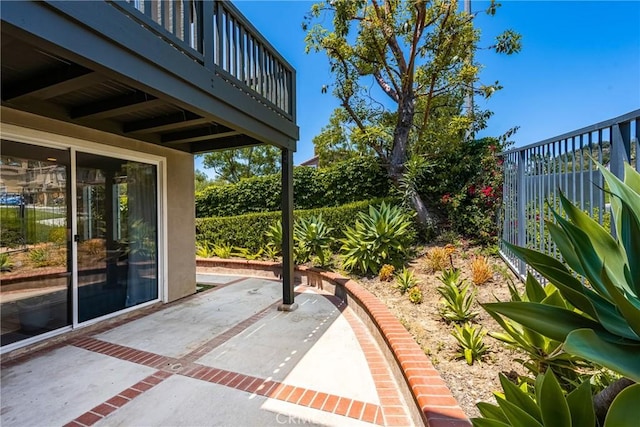 10108 Marchant Ave, Tustin, CA 92782 - view of patio
