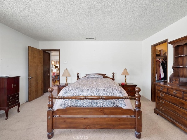 20654 Ottawa Rd, Apple Valley, CA 92308 - carpeted bedroom featuring a textured ceiling