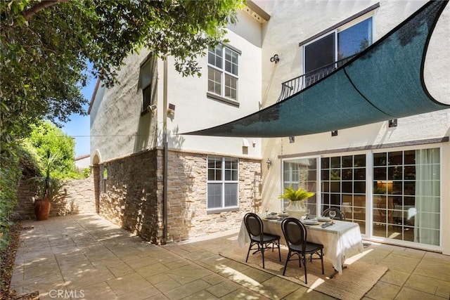 35 Veneto Cir, Chico, CA 95926 - view of patio featuring outdoor dining area