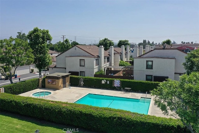 821 S Cerritos Ave Unit 17, Azusa, CA 91702 - community pool with a community hot tub and a residential view