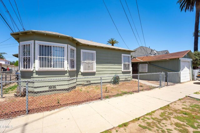 557 S E St, Oxnard, CA 93030