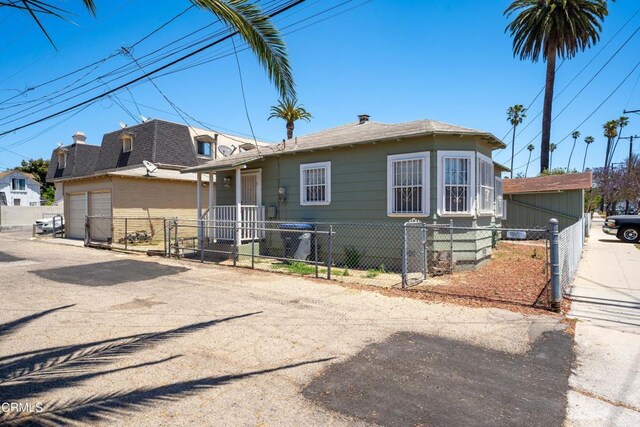 557 S E St, Oxnard, CA 93030