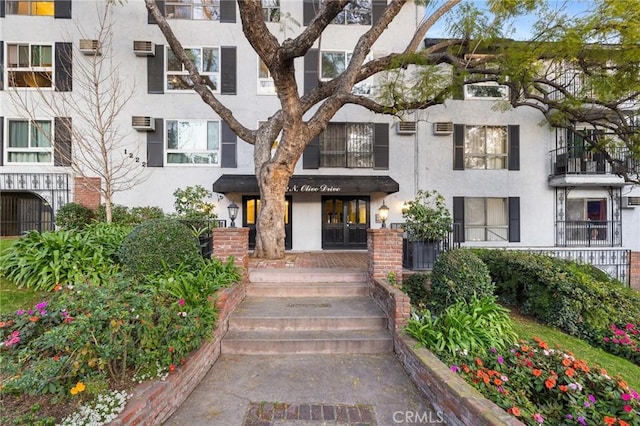 1222 N Olive Dr Unit 409, West Hollywood, CA 90069 - view of apartment building / complex