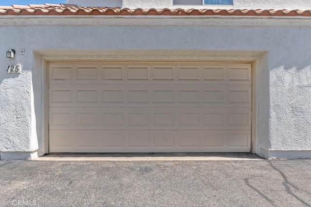 37940 42nd St E Unit 125, Palmdale, CA 93552 - garage featuring driveway