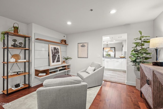 1000 E California Blvd Unit 108, Pasadena, CA 91106 - living room featuring wood finished floors, recessed lighting, and baseboards