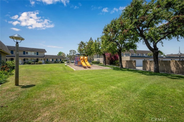 4418 Larwin Ave, Cypress, CA 90630 - view of yard