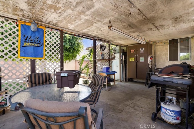 1716 N Fries Ave, Wilmington, CA 90744 - view of patio with outdoor dining area