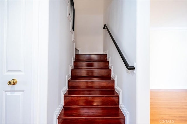 10894 Olinda St Unit 116, Sun Valley, CA 91352 - stairway with wood finished floors