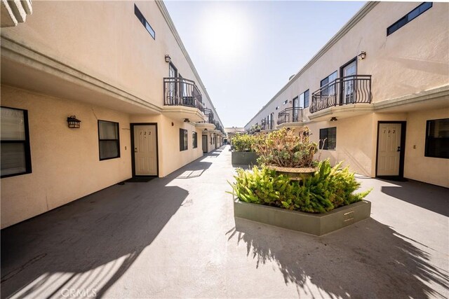 10894 Olinda St Unit 116, Sun Valley, CA 91352 - surrounding community with a patio area