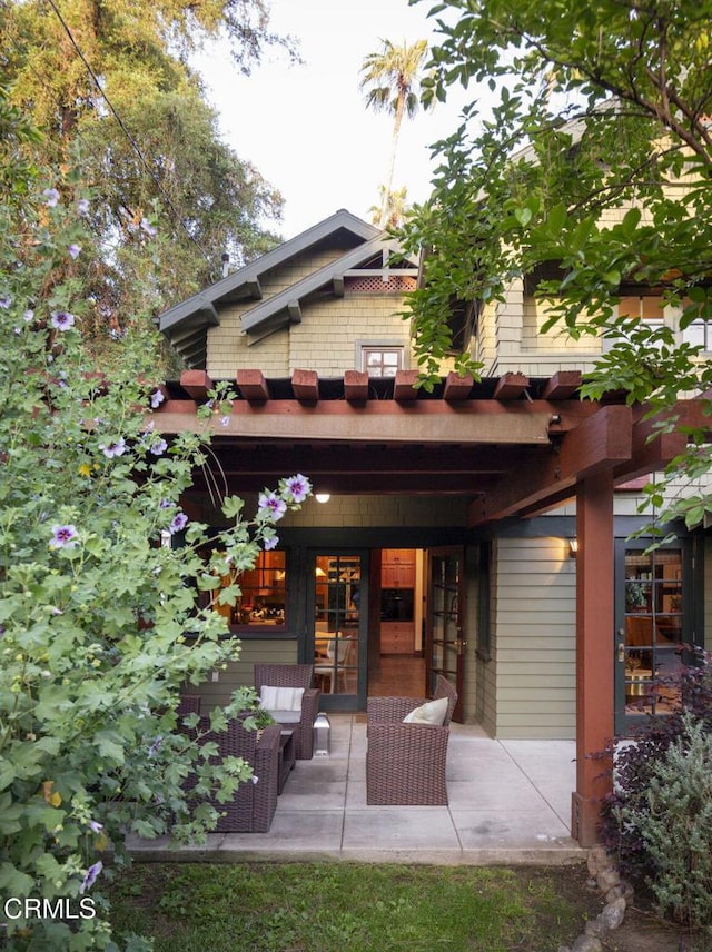 1813 Wayne Ave, South Pasadena, CA 91030 - craftsman house featuring a patio area