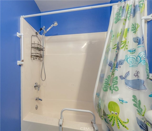 17915 Los Vasos St, Fountain Valley, CA 92708 - full bath featuring shower / bath combination with curtain