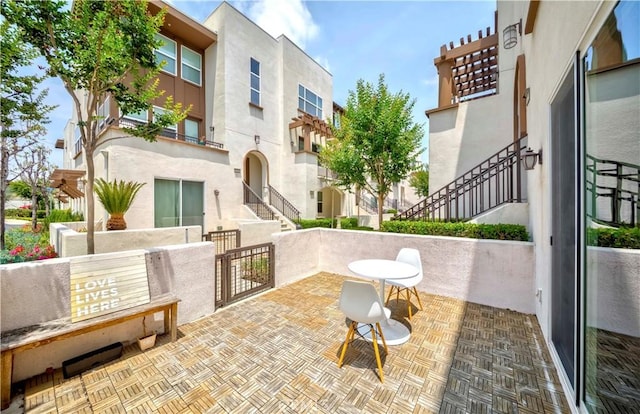 9213 Sunshine Pl, Downey, CA 90240 - view of property's community with stairway