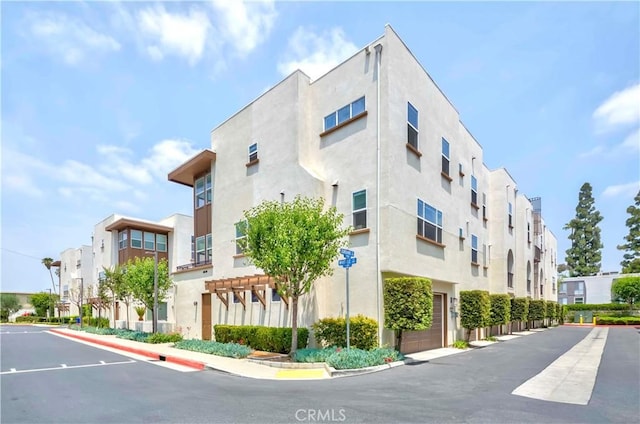 9213 Sunshine Pl, Downey, CA 90240 - view of building exterior featuring a residential view