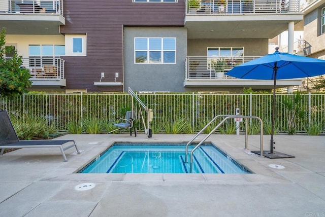 3001 Bravo Loop Unit 1, Chula Vista, CA 91915 - view of swimming pool featuring a swimming pool and a patio area