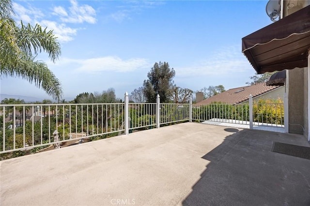 10750 Orchard View Ln, Riverside, CA 92503 - view of patio / terrace