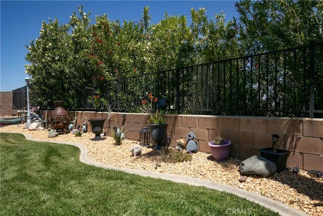 1805 Date Palm Dr, Palmdale, CA 93551 - photo 23