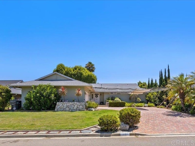 1051 La Reina, San Marcos, CA 92078 - single story home with a front lawn and decorative driveway