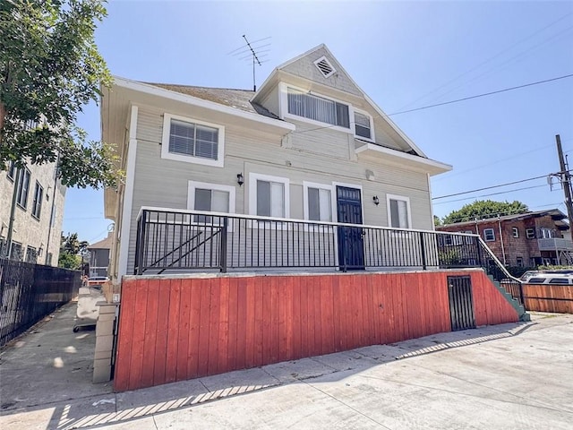 1051 W 18th St, Los Angeles, CA 90015 - view of front of house