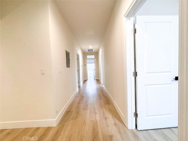 1051 W 18th St, Los Angeles, CA 90015 - corridor with light wood-style flooring and baseboards