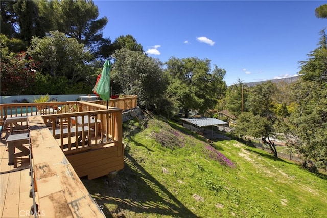 7235 Estepa Dr, Tujunga, CA 91042 - view of yard featuring a deck