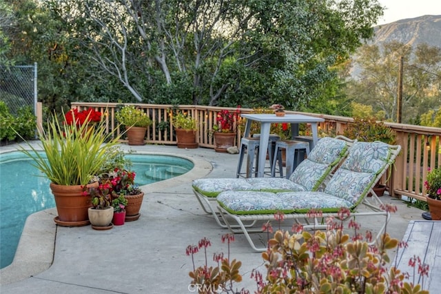 7235 Estepa Dr, Tujunga, CA 91042 - wooden deck with a mountain view