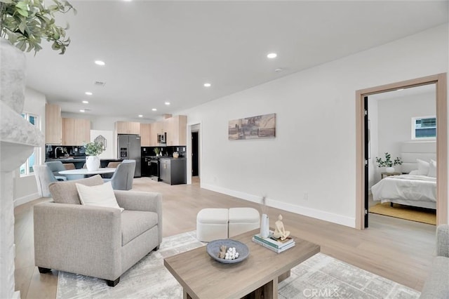 360 E 42nd Pl, Los Angeles, CA 90011 - photo 9