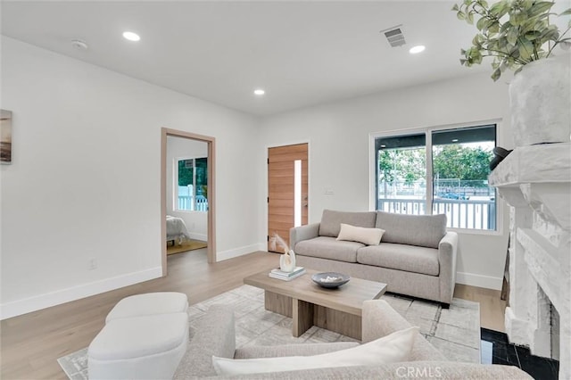 360 E 42nd Pl, Los Angeles, CA 90011 - photo 8