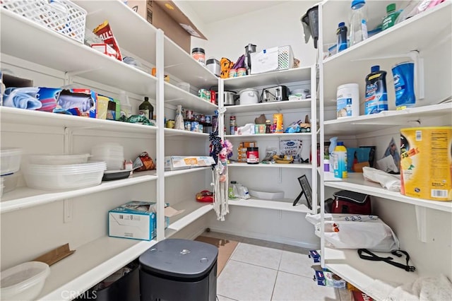 29015 Ridgecrest Ct, Valencia, CA 91354 - view of storage area