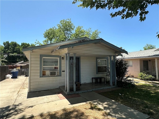 828 W 23rd St, Merced, CA 95340 - view of front of home featuring a porch