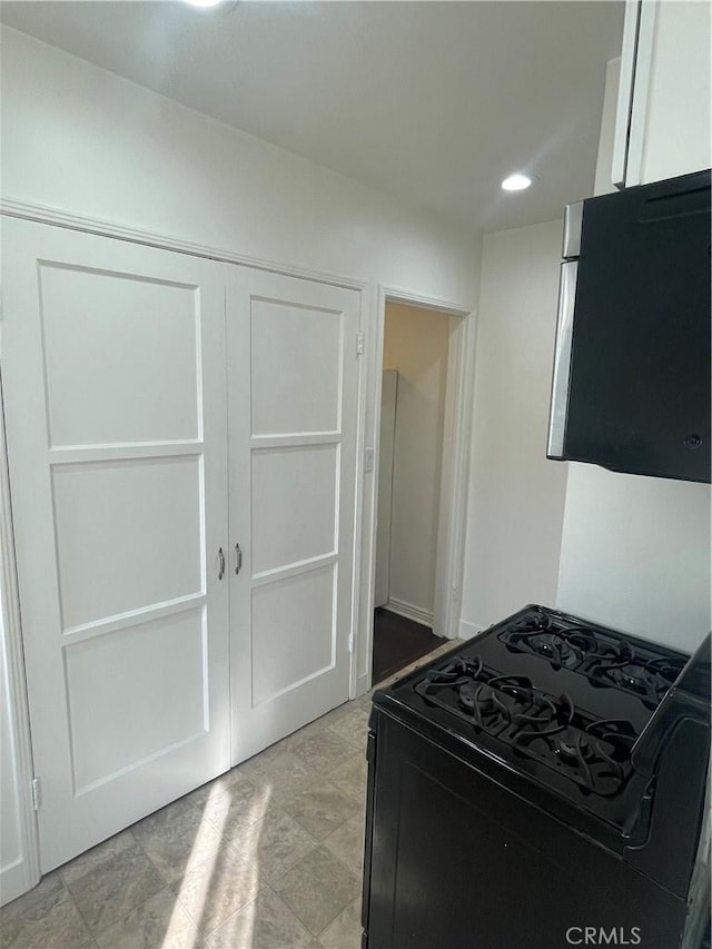 2221 Granada Ave, Long Beach, CA 90815 - kitchen featuring black range with gas stovetop and recessed lighting
